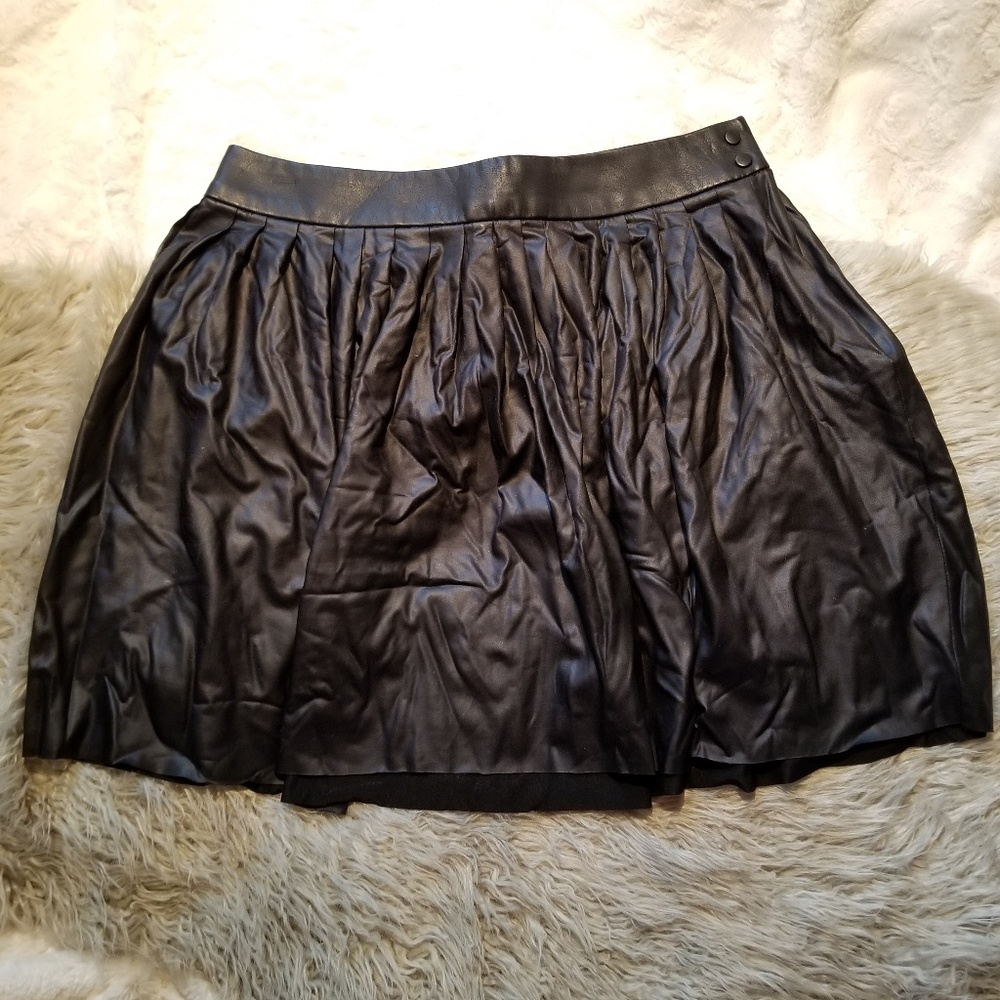 NWOT Forenza Vegan Leather Mini Skirt